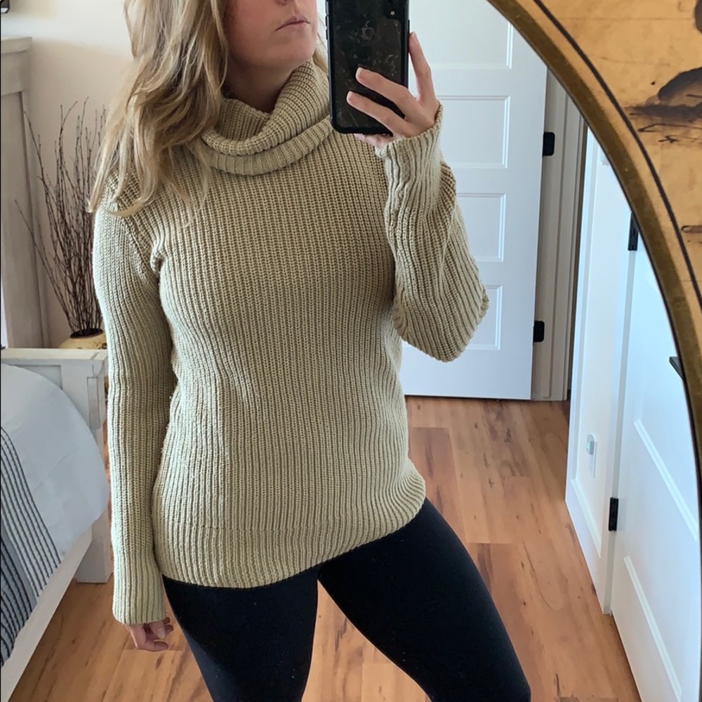 A&F Turtleneck Bundle of 2